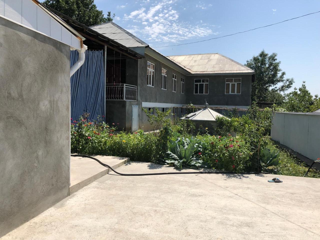 Bed and Breakfast Shaki Host House Şǝki Exterior foto